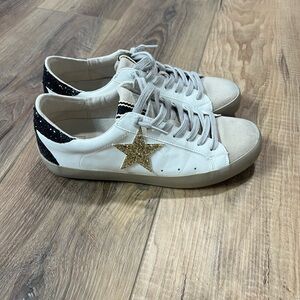 Shu Shop Pamela Sneakers Sz 7